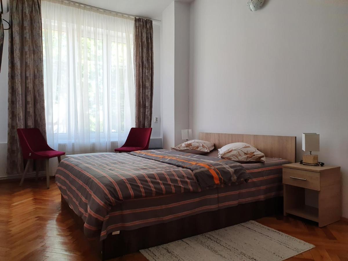 Studio Apartments Алба-Юлия Экстерьер фото
